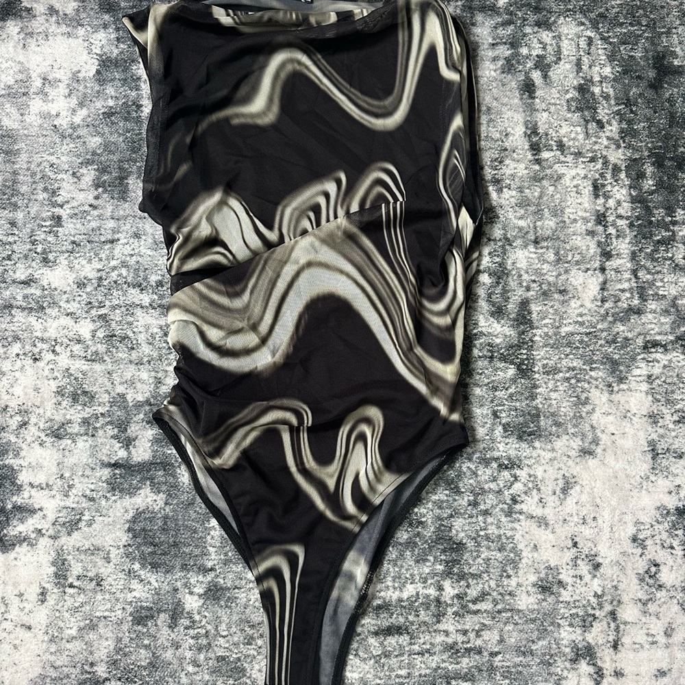 Zara Black and Cream Patterned Bodysuit